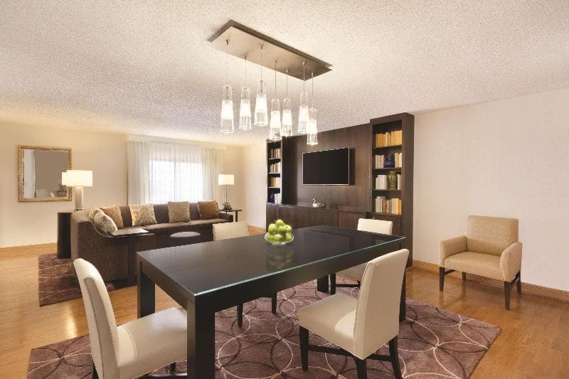 Embassy Suites by Hilton Greenville Golf Resort & Conference 3