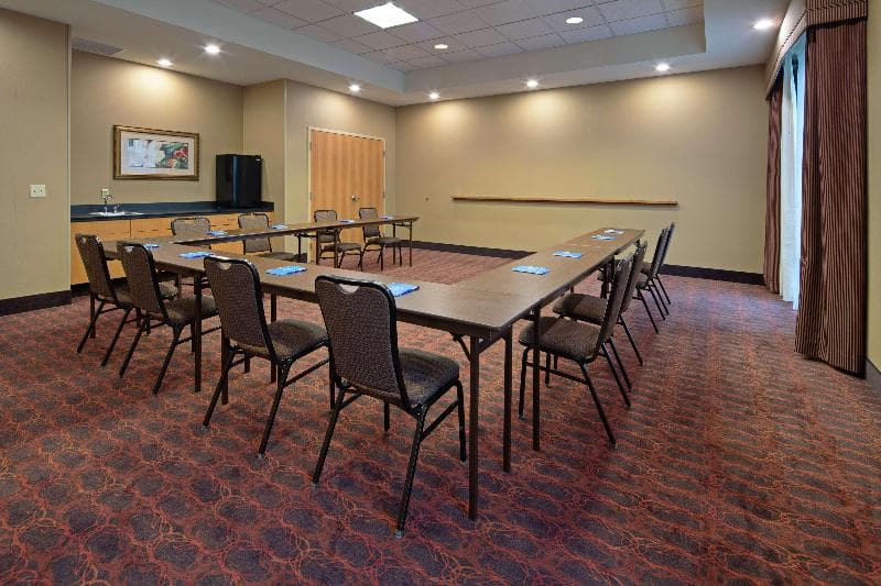 Hampton Inn & Suites Bremerton photo 1