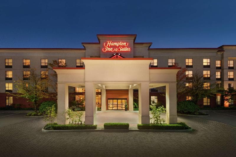 Hampton Inn & Suites by Hilton Langley-Surrey 3