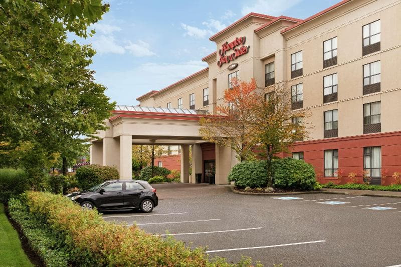 Hampton Inn & Suites by Hilton Langley-Surrey 4