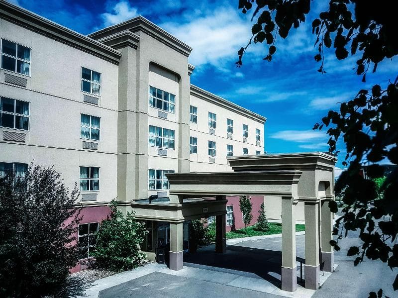 Hampton Inn & Suites by Hilton Edmonton International Airpor 1