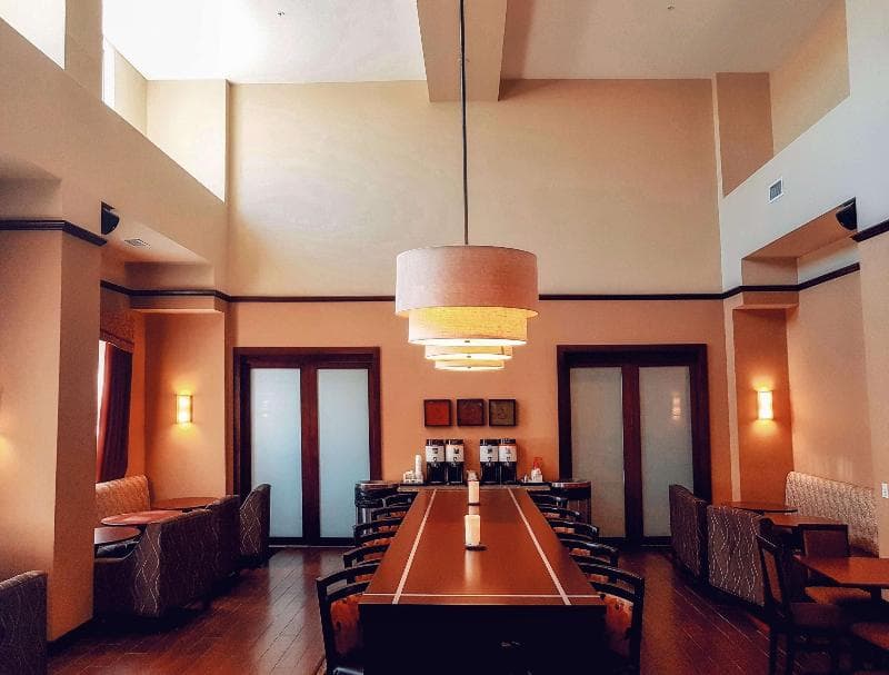 Hampton Inn & Suites by Hilton Edmonton International Airpor 5