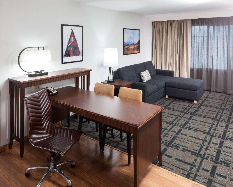 Embassy Suites by Hilton Anchorage 4