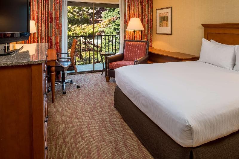 DoubleTree by Hilton Hotel Seattle Airport 5