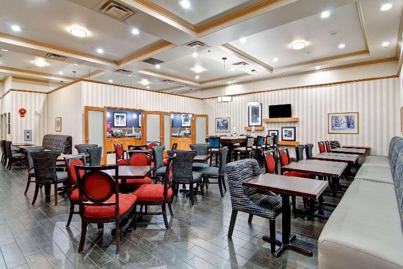 Hampton Inn by Hilton Kamloops 2