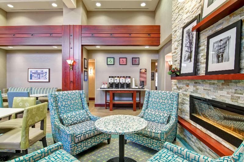 Hampton Inn & Suites by Hilton Guelph 2