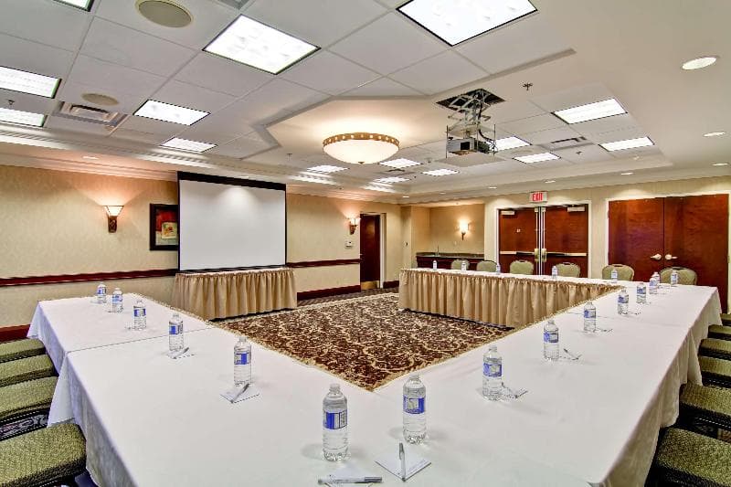 Hampton Inn & Suites by Hilton Guelph 5