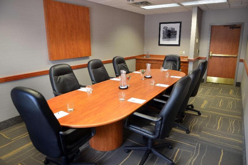 Hampton Inn & Suites by Hilton Windsor photo 1
