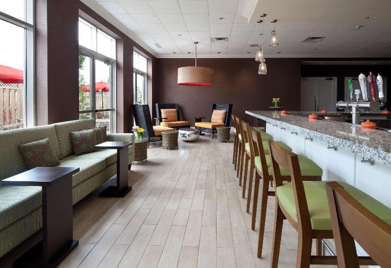 Hilton Garden Inn Montreal Airport 4