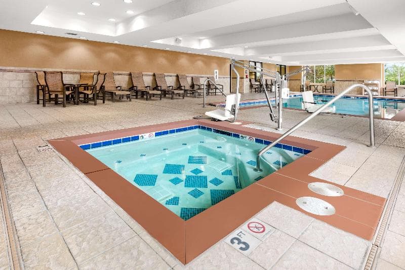 Hampton Inn & Suites Fairbanks 5