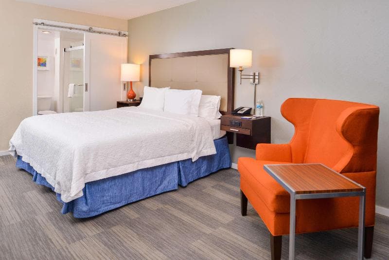 Hampton Inn Seattle-Airport 2