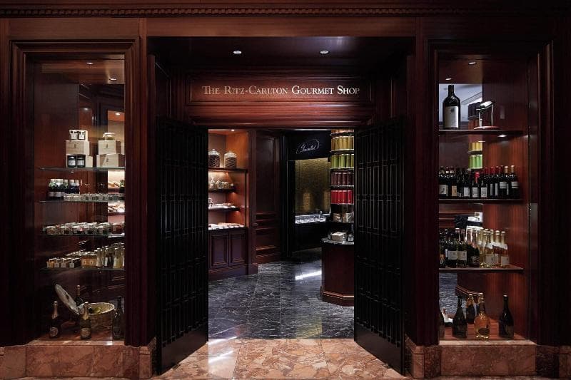 The Ritz-Carlton Osaka 3