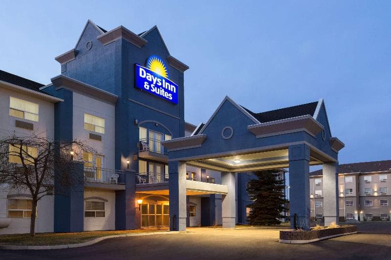 Days Inn & Suites by Wyndham Brooks 3