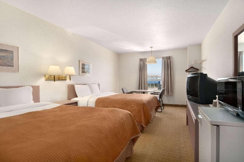 SureStay Plus by Best Western Brooks 2