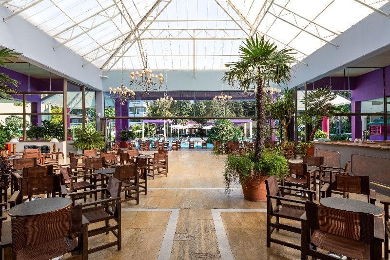 Dionysos Hotel 5