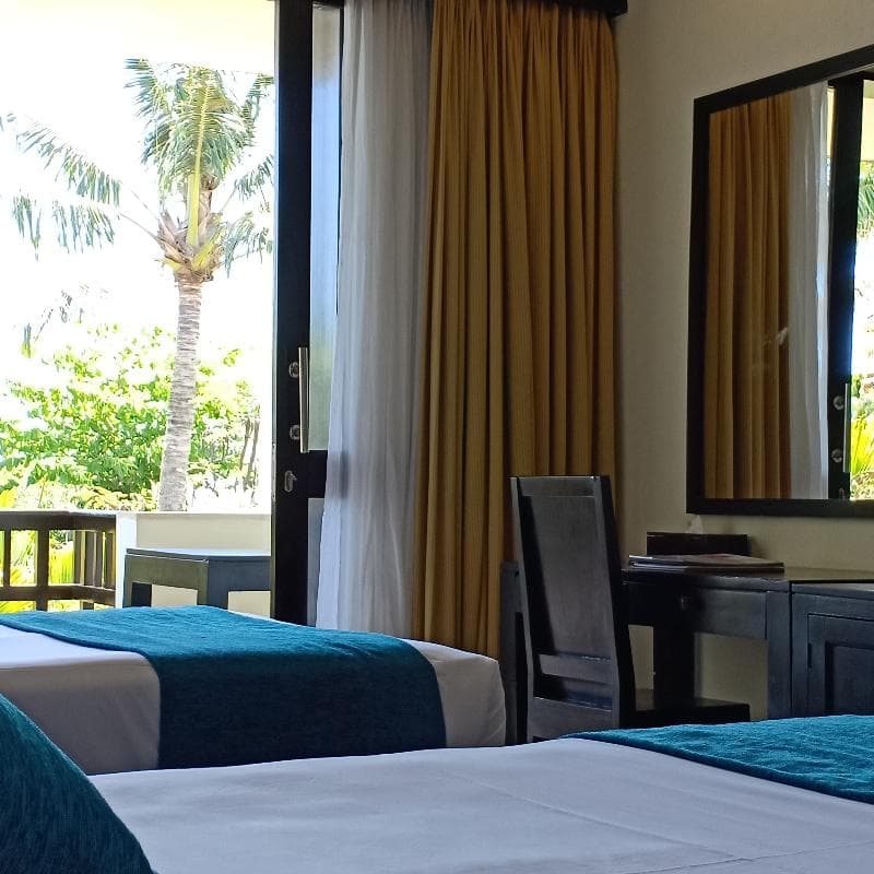 Blue Point Bay Villas & Spa 4