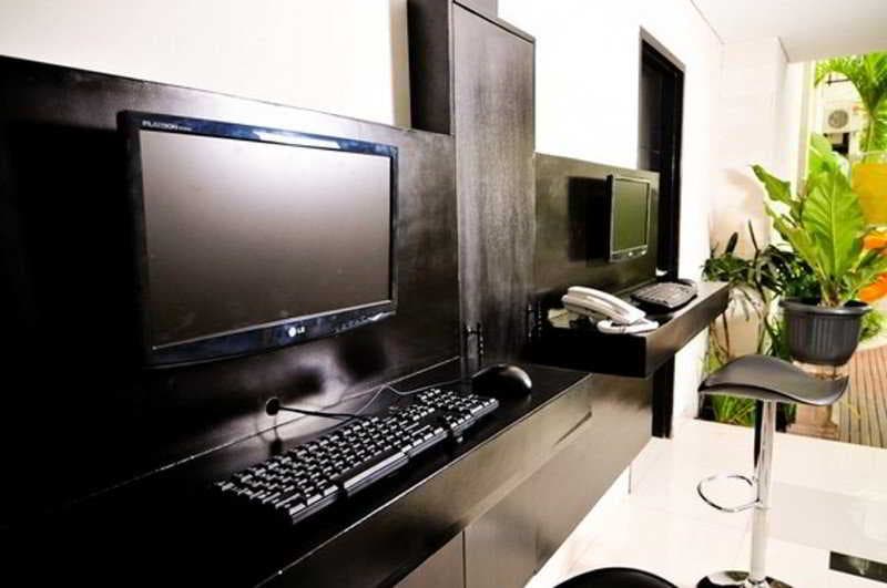 Grand Kuta Hotel & Residence 3