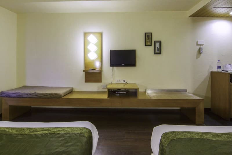 The Legend Hotel 5