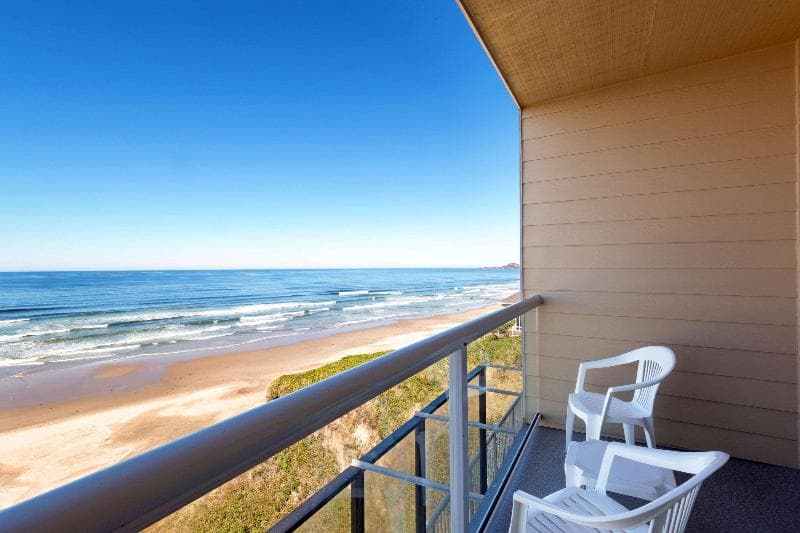 Elizabeth Oceanfront Suites, an Ascend Hotel Collection 3