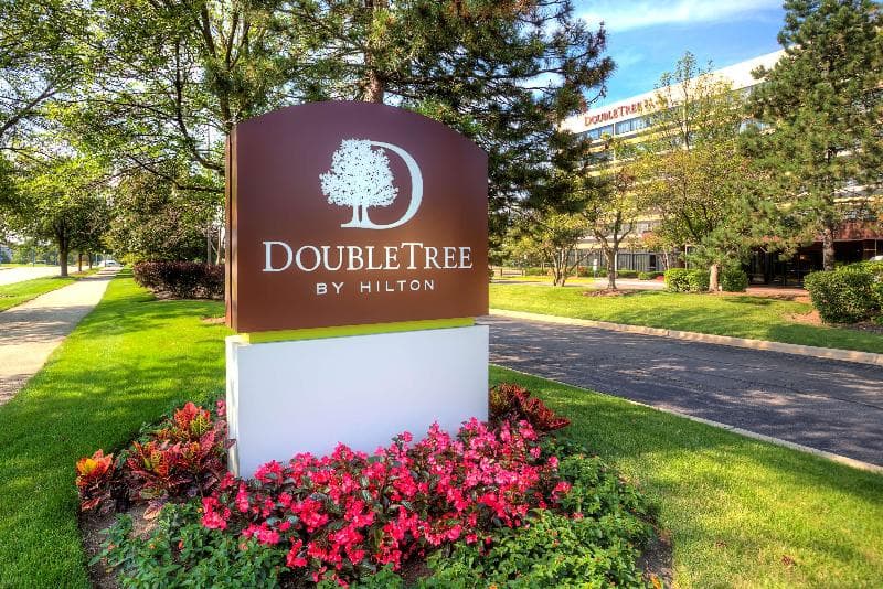 DoubleTree by Hilton Chicago Schaumburg photo 1