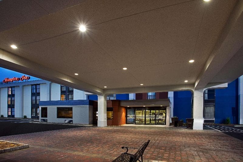 Hampton Inn State College 4
