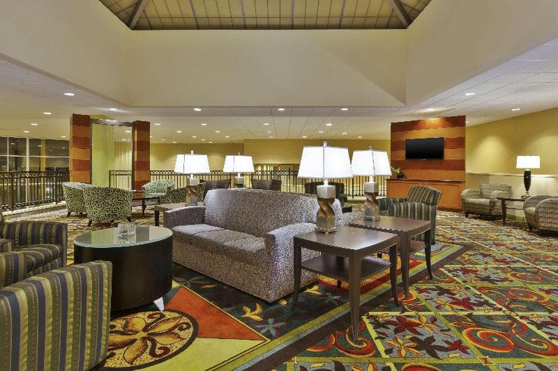 DoubleTree by Hilton Hotel Holland 4