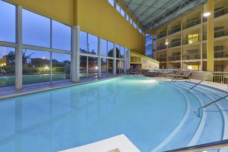 DoubleTree by Hilton Hotel Holland 5