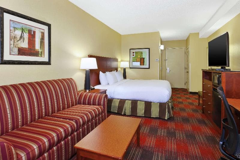 DoubleTree by Hilton Hotel Holland 3