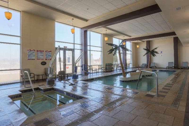 DoubleTree by Hilton Hotel Bay City - Riverfront 5