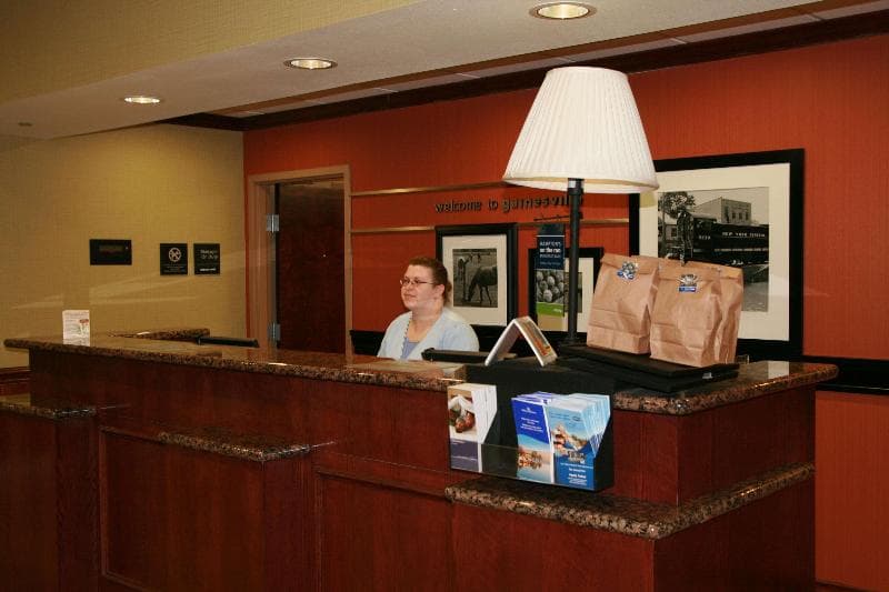 Hampton Inn & Suites Gainesville 4