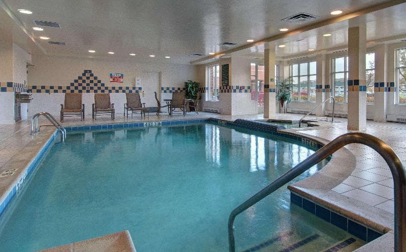 Hilton Garden Inn Detroit Metro Airport 3