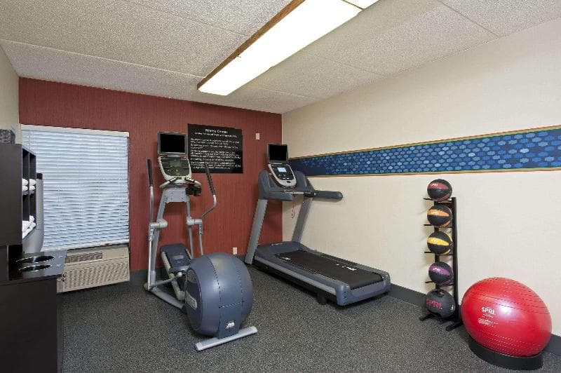 Hampton Inn Bloomington 2