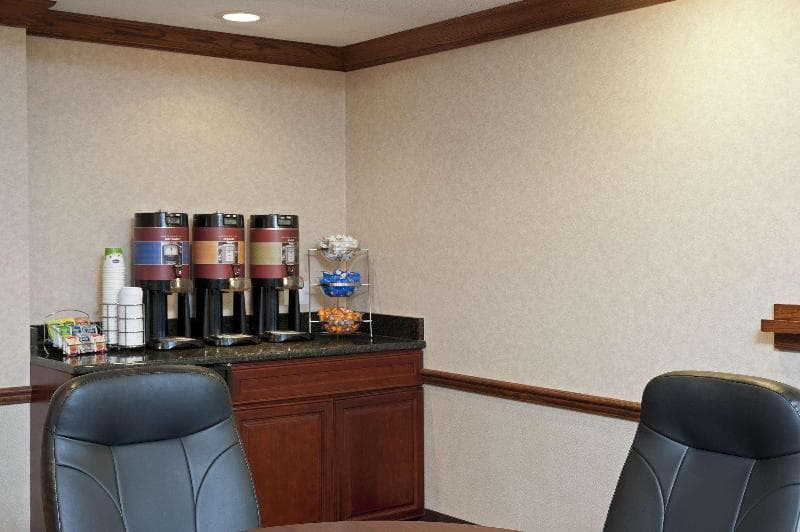 Hampton Inn Bloomington photo 1