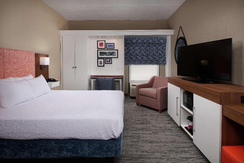 Hampton Inn by Hilton Youngstown-West I-80 4