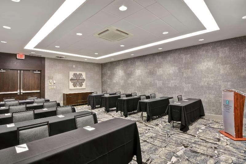 Embassy Suites by Hilton Minneapolis Airport 5