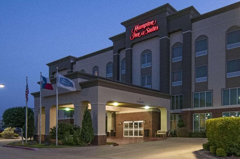 Hampton Inn & Suites Waxahachie 5