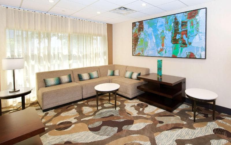 Embassy Suites by Hilton Cincinnati Northeast Blue Ash 2