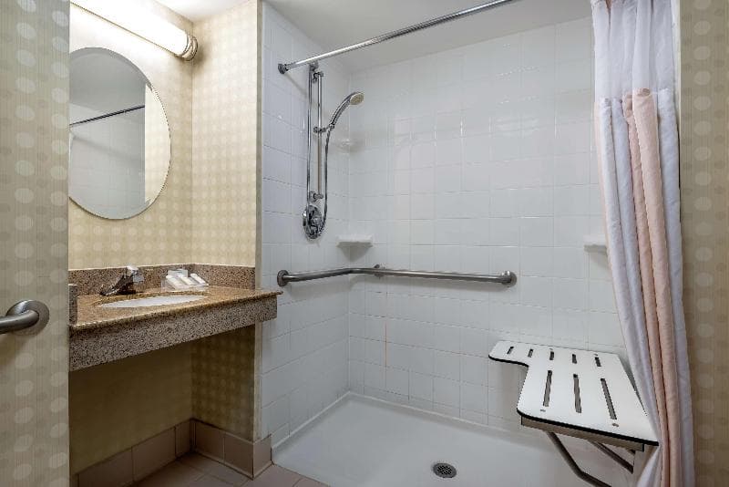 Hilton Garden Inn Tysons Corner photo 1