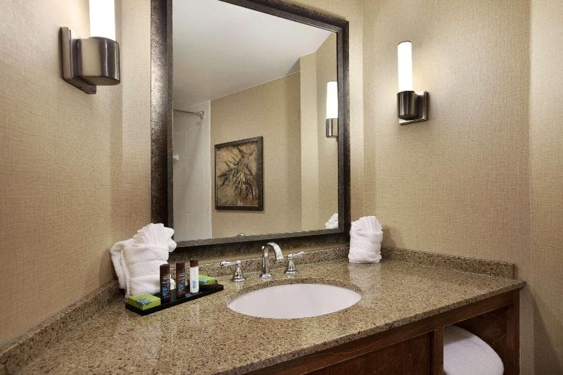 Embassy Suites by Hilton Bloomington/Minneapolis 2
