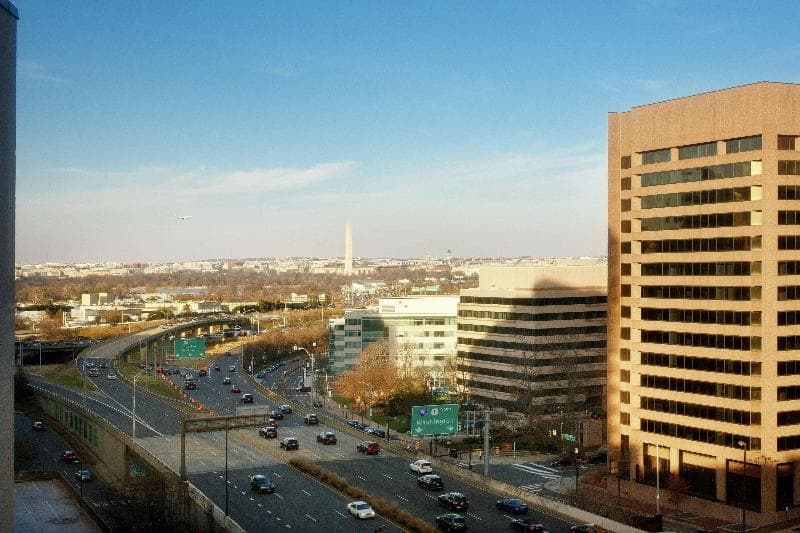 Embassy Suites by Hilton Crystal City National Airport photo 1