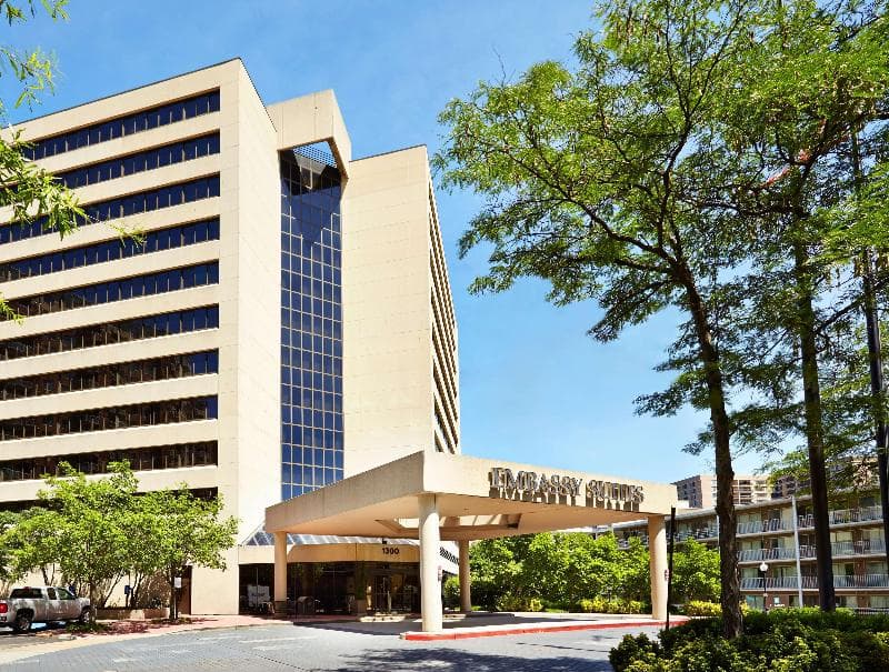 Embassy Suites by Hilton Crystal City National Airport 2