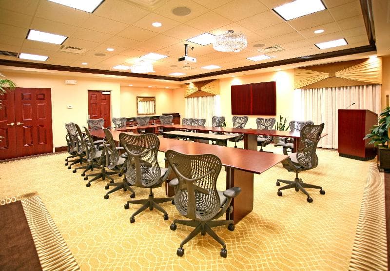 Hilton Garden Inn Cincinnati Blue Ash 5