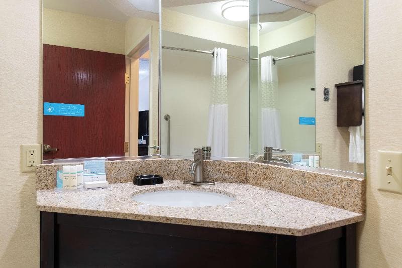 Hampton Inn Kent/Akron Area 2