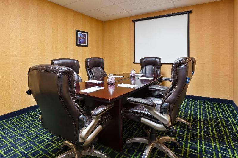 Hampton Inn Marysville 1