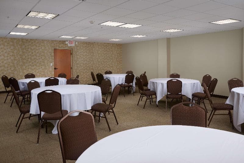 Hampton Inn & Suites Canton photo 1