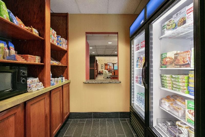 Hampton Inn & Suites Lawton 2