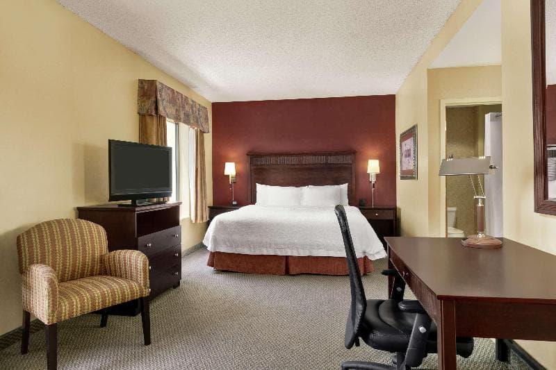 Hampton Inn & Suites Lawton 3