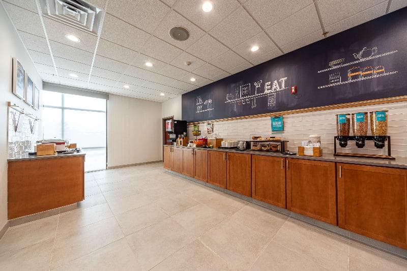 Hampton Inn Winchester N/Conference Center 3