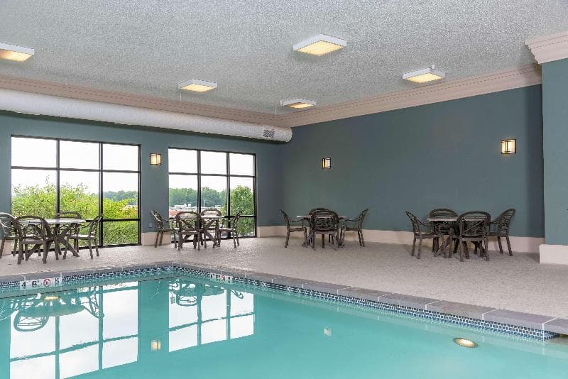 Hampton Inn Warsaw 3