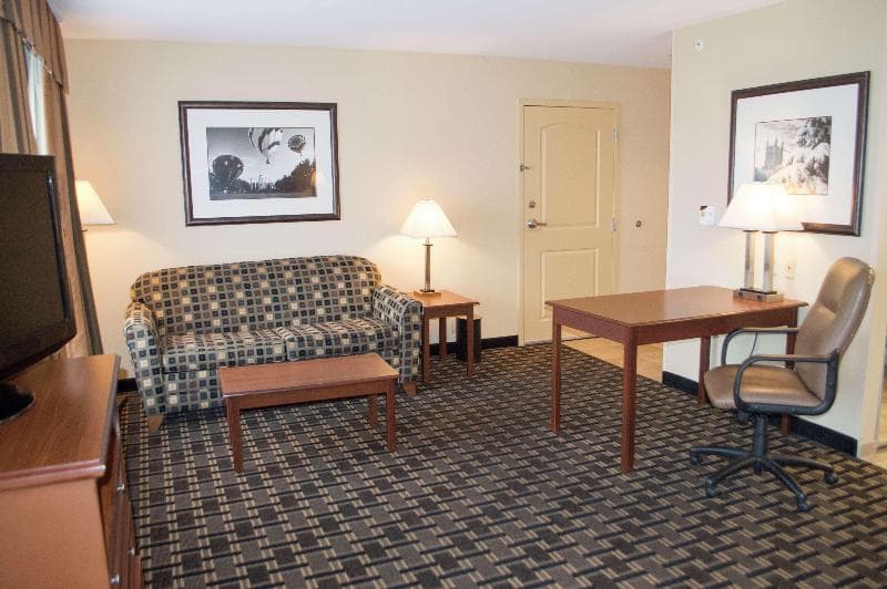 Hampton Inn & Suites Columbia (at the University of Missouri 2